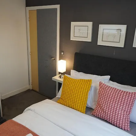 Luxury Rooms - Pick A Room - Free Parking & Kitchen Access, Near Etihad Stadium, The Coop Live & Piccadilly Station, Manchester Exterior photo