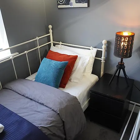 Luxury Rooms - Pick A Room - Free Parking & Kitchen Access, Near Etihad Stadium, The Coop Live & Piccadilly Station, Manchester Exterior photo