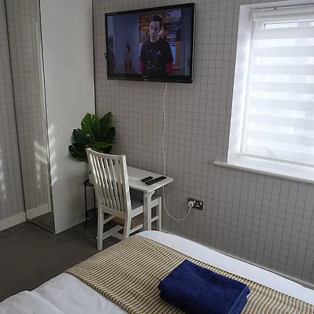 Luxury Rooms - Pick A Room - Free Parking & Kitchen Access, Near Etihad Stadium, The Coop Live & Piccadilly Station, Manchester Exterior photo
