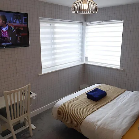 Luxury Rooms - Pick A Room - Free Parking & Kitchen Access, Near Etihad Stadium, The Coop Live & Piccadilly Station, Manchester Exterior photo