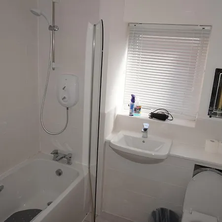Luxury Rooms - Pick A Room - Free Parking & Kitchen Access, Near Etihad Stadium, The Coop Live & Piccadilly Station, Manchester Exterior photo