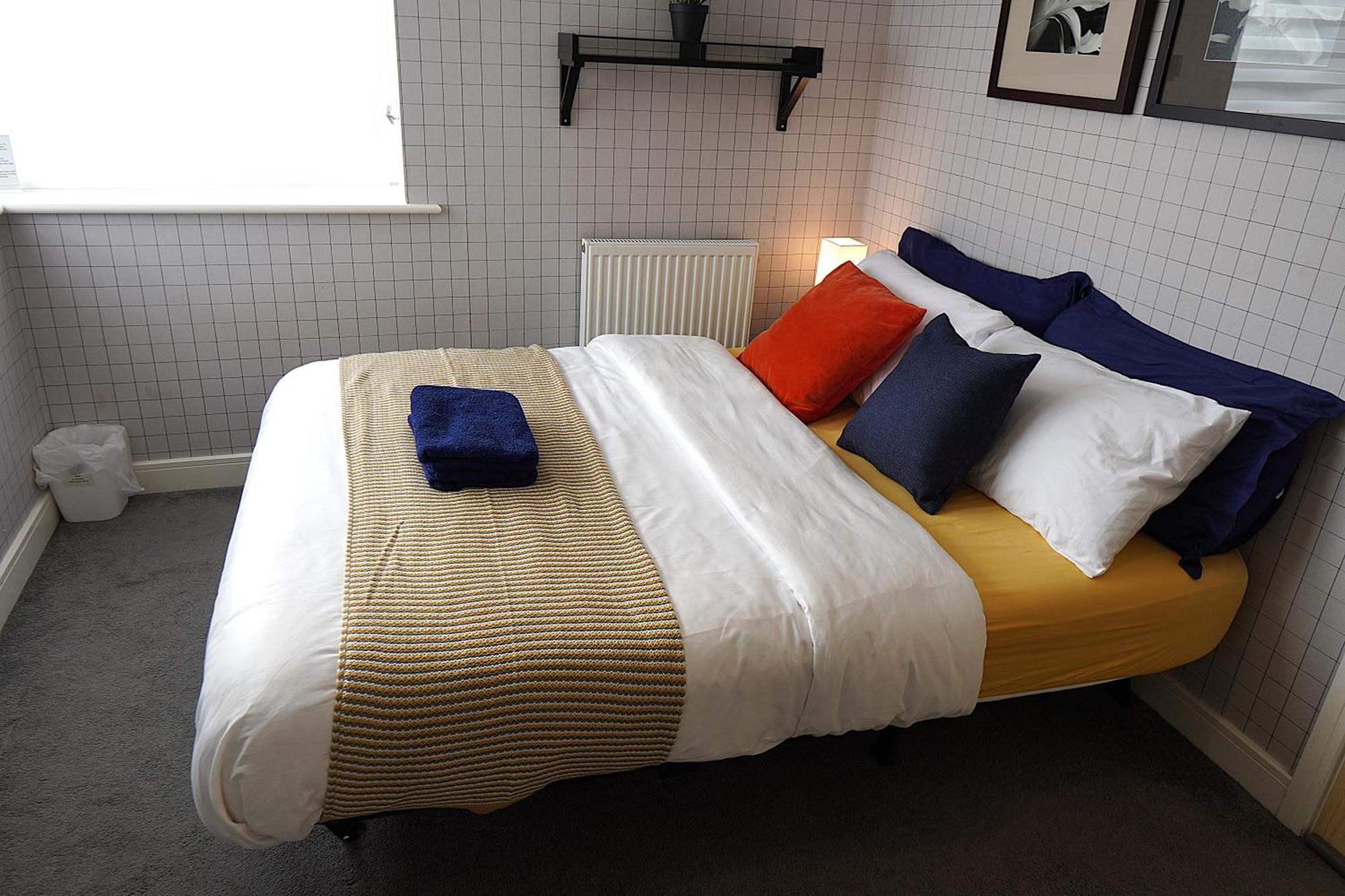 Luxury - Pick A - Free Parking & Kitchen Access, Near Etihad Stadium, The Coop Live & Piccadilly Station, Manchester